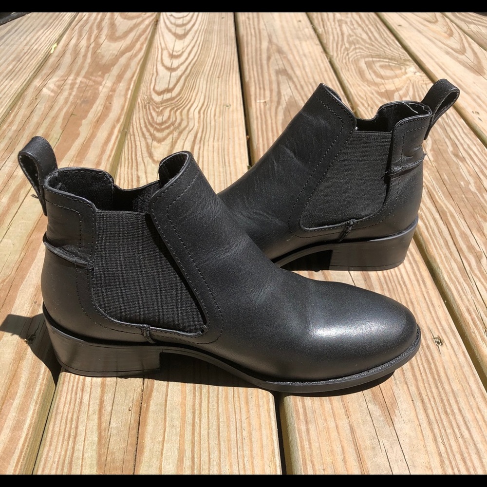 Steve Madden Drape Chelsea Boot
